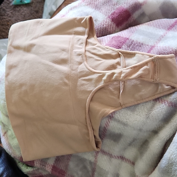 Skinms - Picture 4 of 5